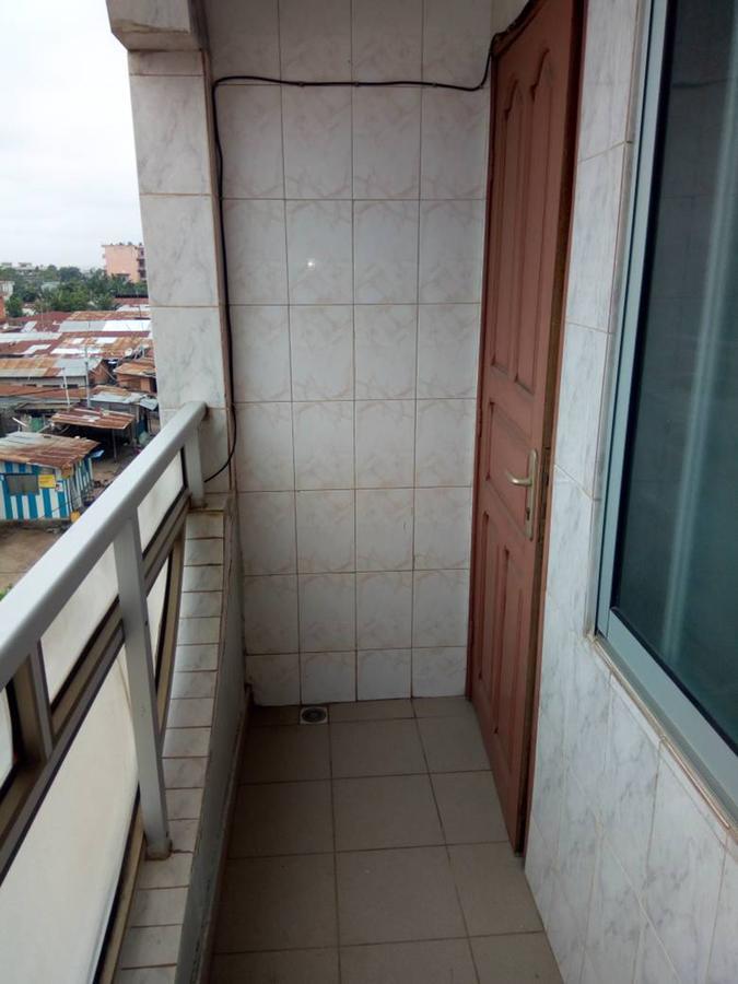 Chez Olivia Olivier Acomodação com café da manhã Cotonou Exterior foto